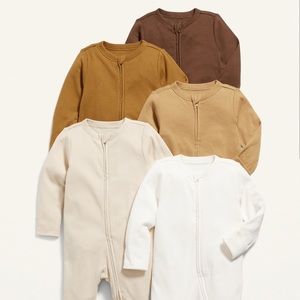 Old Navy set of zip up footed onesies / sleepers